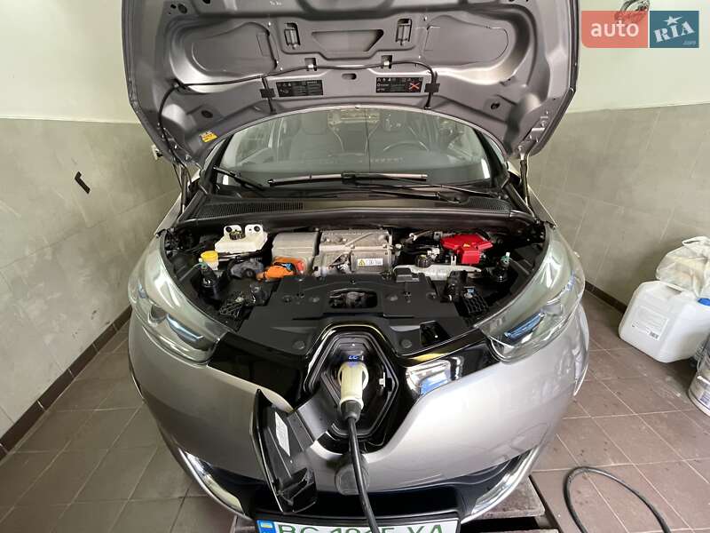 Хетчбек Renault Zoe 2015 в Львові