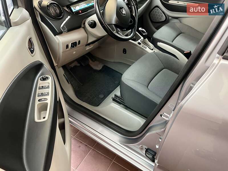 Хетчбек Renault Zoe 2015 в Львові