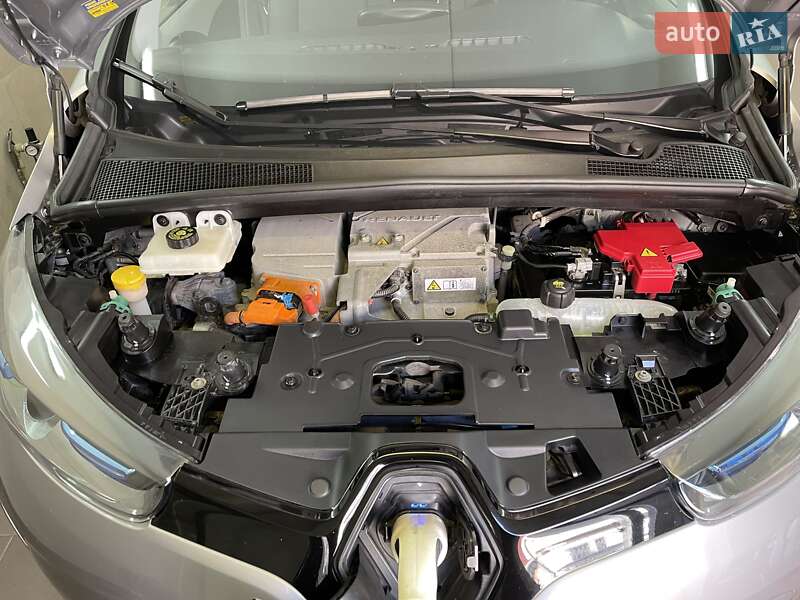 Хетчбек Renault Zoe 2015 в Львові