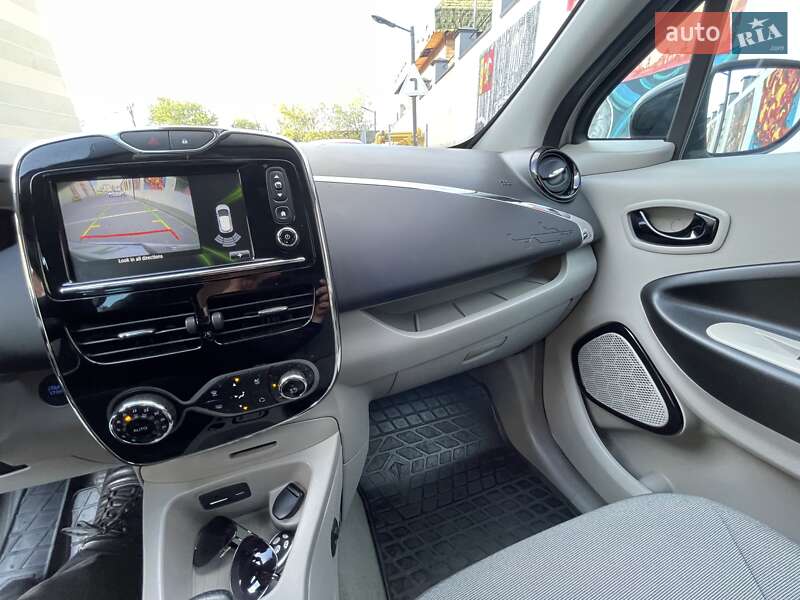 Хетчбек Renault Zoe 2015 в Львові