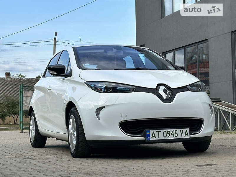 Хэтчбек Renault Zoe 2015 в Калуше