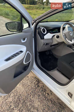 Хэтчбек Renault Zoe 2017 в 
