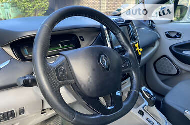 Хэтчбек Renault Zoe 2014 в 