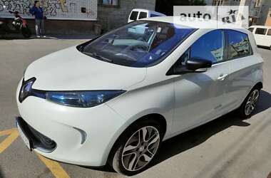 Хэтчбек Renault Zoe 2015 в 