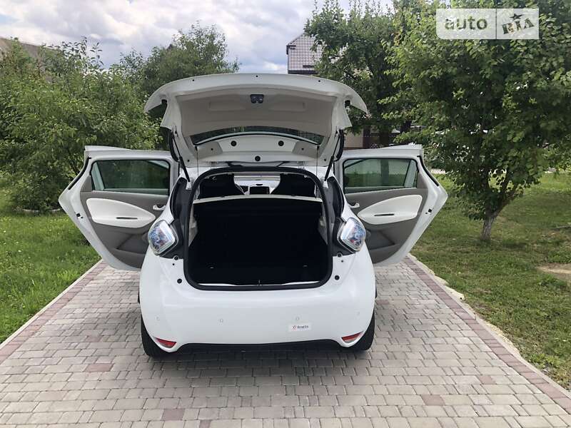 Хэтчбек Renault Zoe 2016 в Ровно