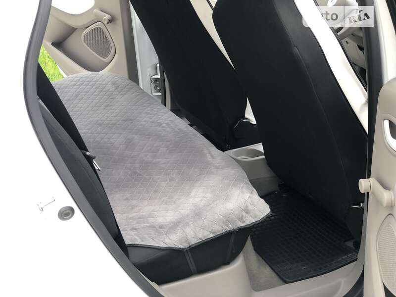 Хэтчбек Renault Zoe 2016 в Ровно