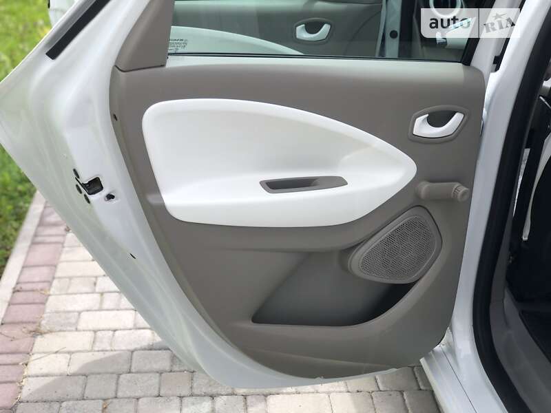 Хэтчбек Renault Zoe 2016 в Ровно