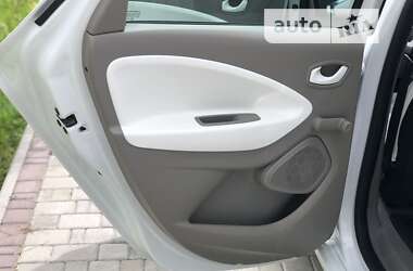 Хетчбек Renault Zoe 2016 в 