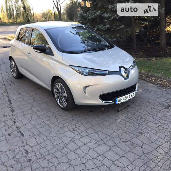 Хэтчбек Renault Zoe 2015 в Кривом Роге