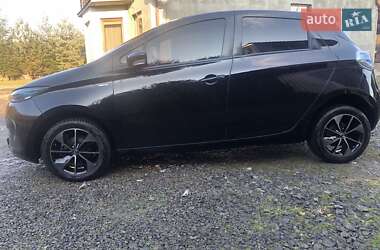 Хэтчбек Renault Zoe 2017 в 