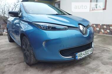 Хэтчбек Renault Zoe 2017 в 