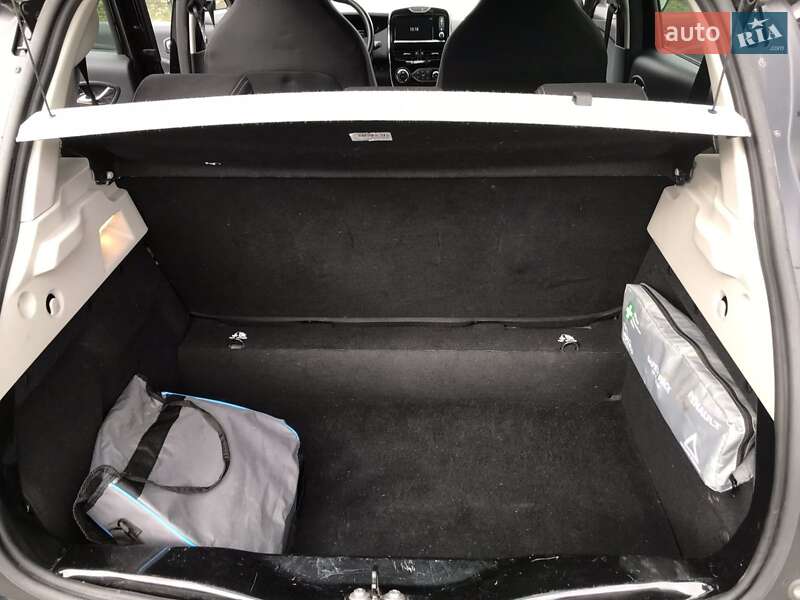 Хэтчбек Renault Zoe 2018 в Тернополе