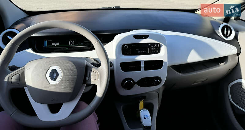 Хэтчбек Renault Zoe 2017 в Полтаве