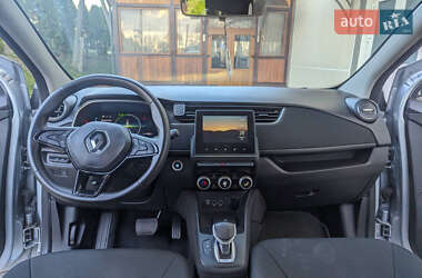 Хэтчбек Renault Zoe 2021 в 