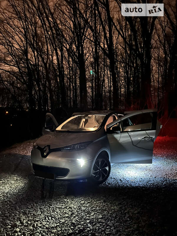 Хэтчбек Renault Zoe 2019 в Полтаве