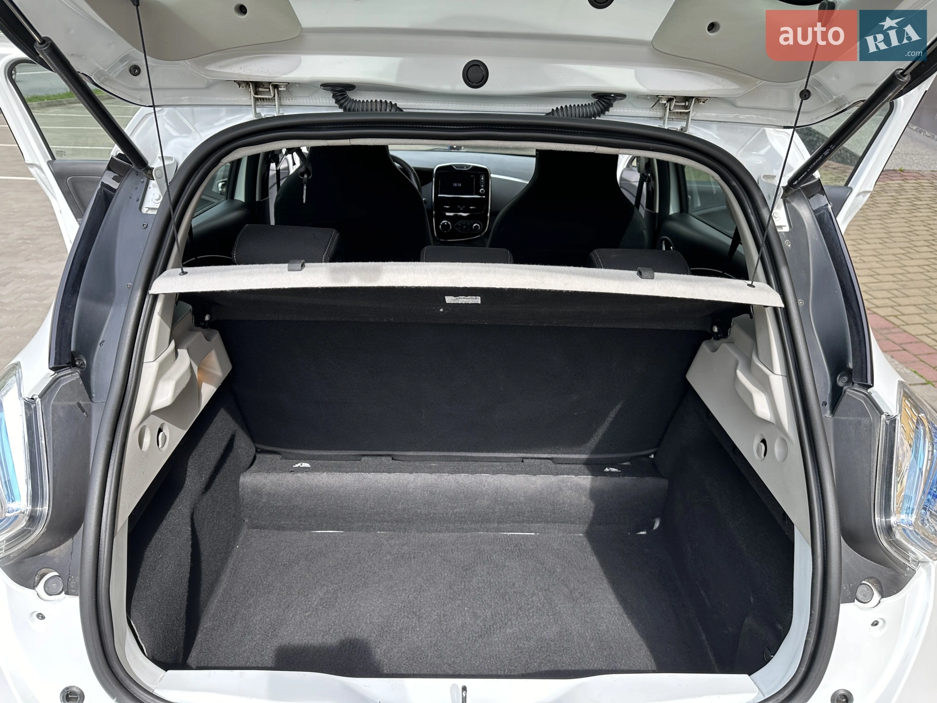 2017 Renault ZOE - мініатюра 27