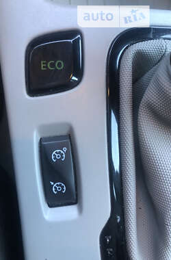 Хэтчбек Renault Zoe 2015 в Вышгороде