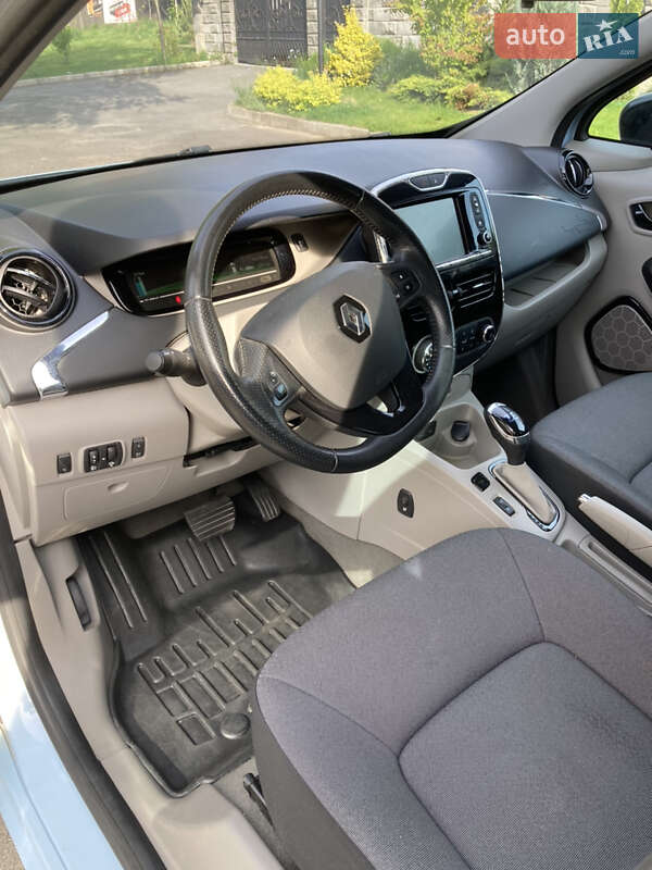Хэтчбек Renault Zoe 2015 в Ровно