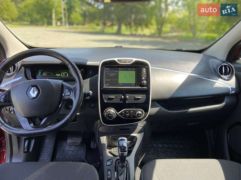 Хэтчбек Renault Zoe 2019 в Дубно