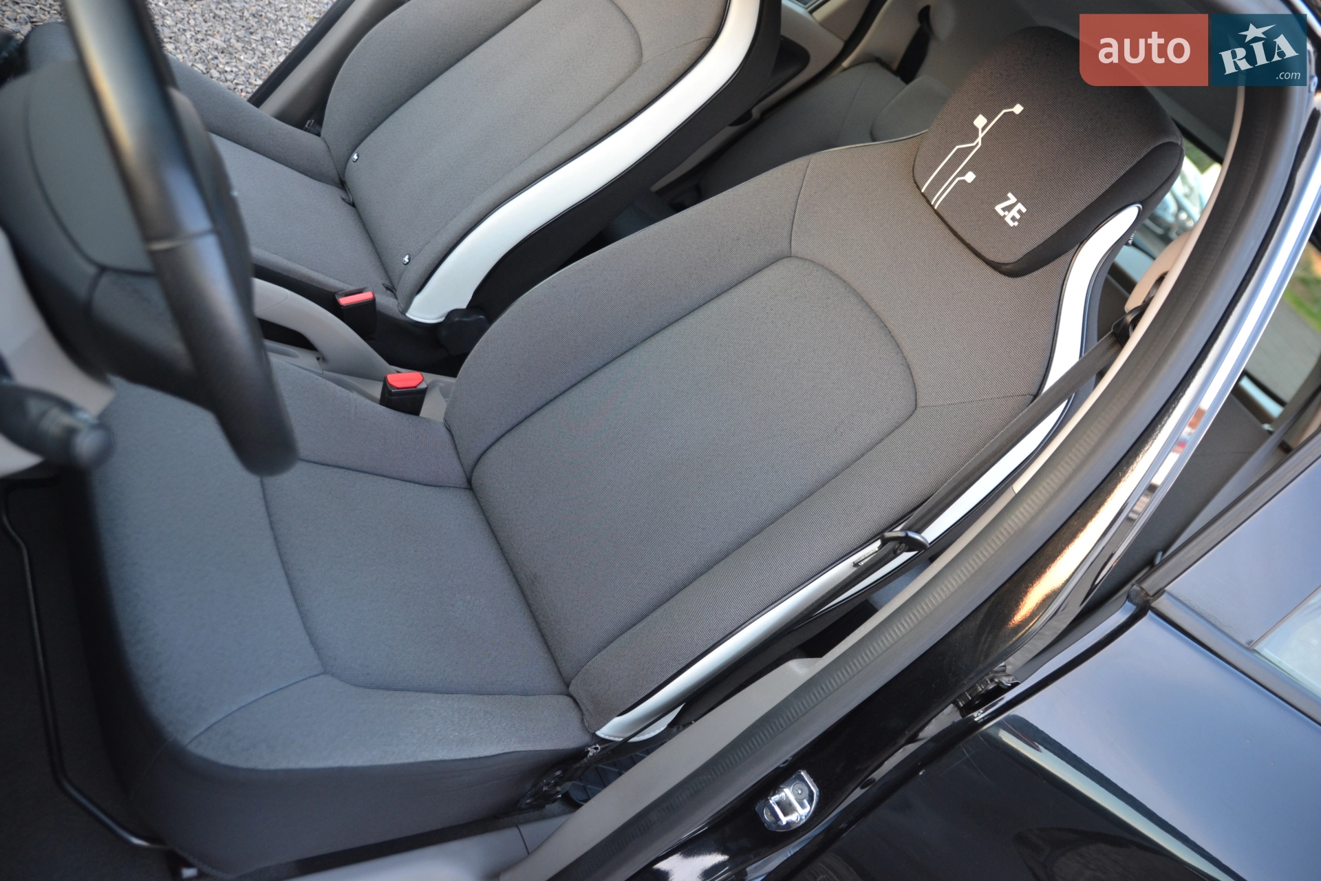 2016 Renault ZOE - мініатюра 24