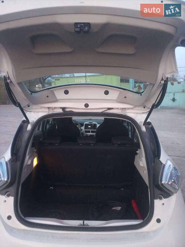 Хэтчбек Renault Zoe 2018 в Здолбунове фото 13 Хэтчбек Renault Zoe 2018 в Здолбунове