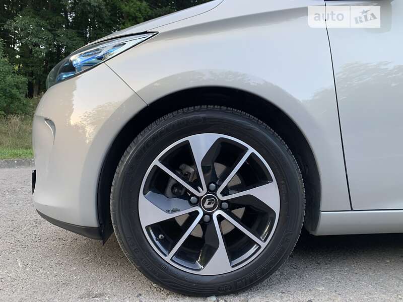 Хетчбек Renault Zoe 2018 в Львові