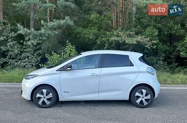 Хэтчбек Renault Zoe 2014 в 