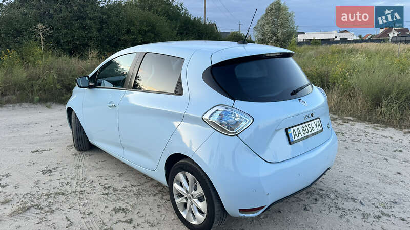 Хетчбек Renault Zoe 2015 в Києві
