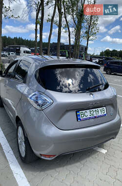 Хэтчбек Renault Zoe 2014 в 