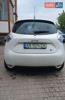 Хэтчбек Renault Zoe 2015 в 