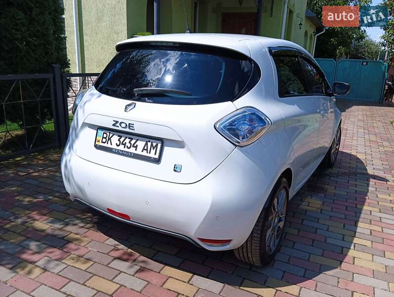 Хетчбек Renault Zoe 2015 в Острозі