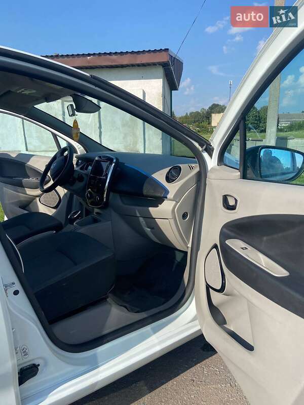 Хэтчбек Renault Zoe 2014 в Дубно
