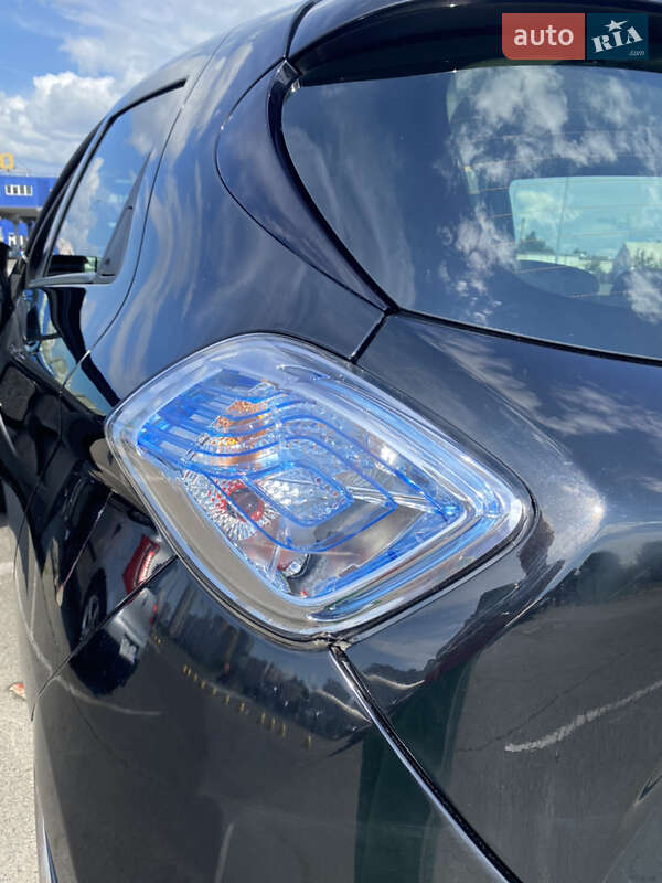 Хэтчбек Renault Zoe 2017 в Киеве фото 8 Хэтчбек Renault Zoe 2017 в Киеве