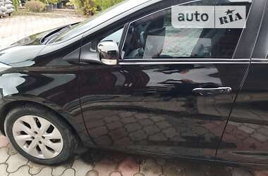 Хэтчбек Renault Zoe 2013 в Черновцах