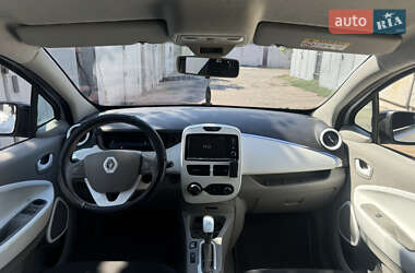 Хэтчбек Renault Zoe 2014 в 
