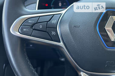 Хэтчбек Renault Zoe 2020 в 