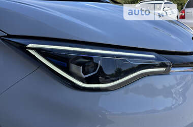 Хэтчбек Renault Zoe 2020 в 