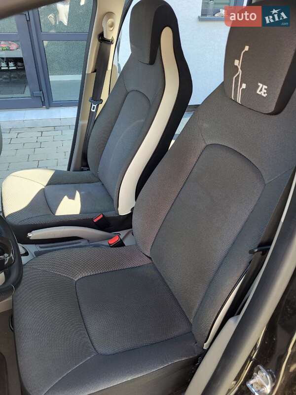 Хэтчбек Renault Zoe 2014 в Луцке фото 14 Хэтчбек Renault Zoe 2014 в Луцке