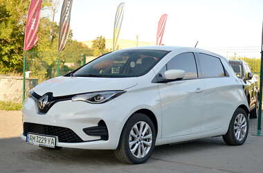Хэтчбек Renault Zoe 2020 в 