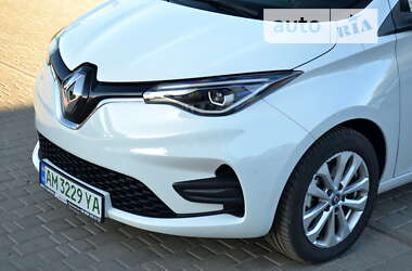 Хэтчбек Renault Zoe 2020 в 