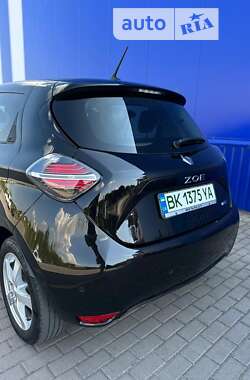 Хэтчбек Renault Zoe 2020 в Дубно