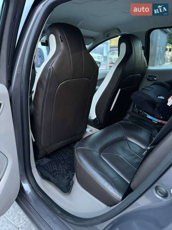 Хэтчбек Renault Zoe 2017 в Самборе