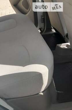 Хэтчбек Renault Zoe 2015 в 