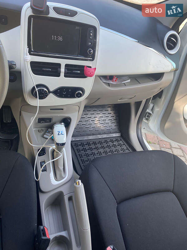Хэтчбек Renault Zoe 2014 в Ивано-Франковске