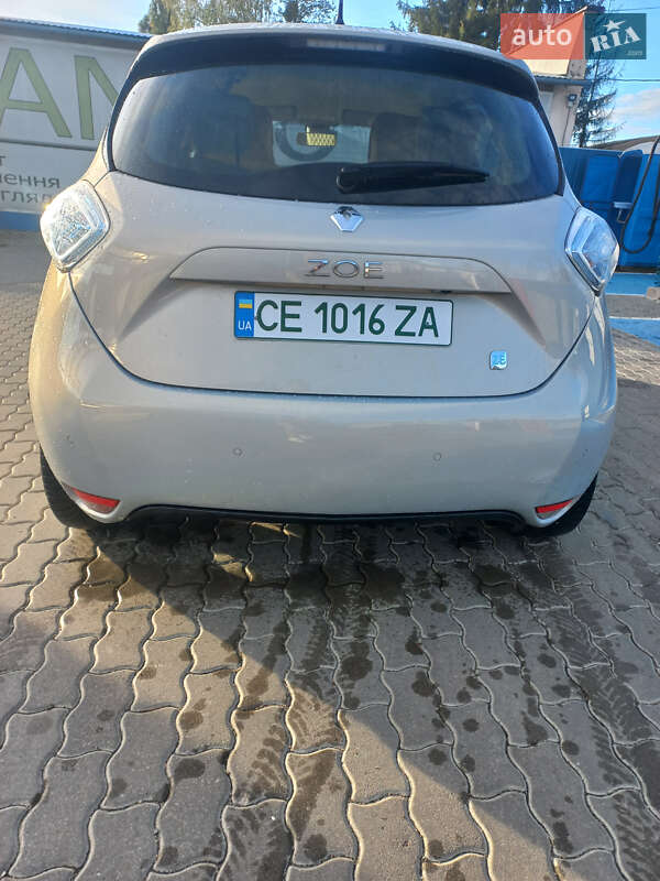 Хетчбек Renault Zoe 2016 в Чернівцях