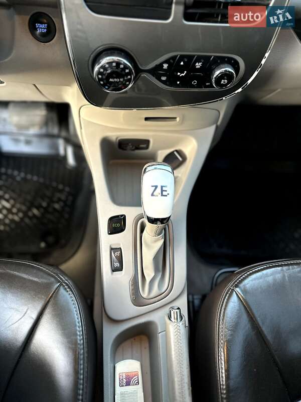 Хэтчбек Renault Zoe 2017 в Новояворовске фото 19 Хэтчбек Renault Zoe 2017 в Новояворовске