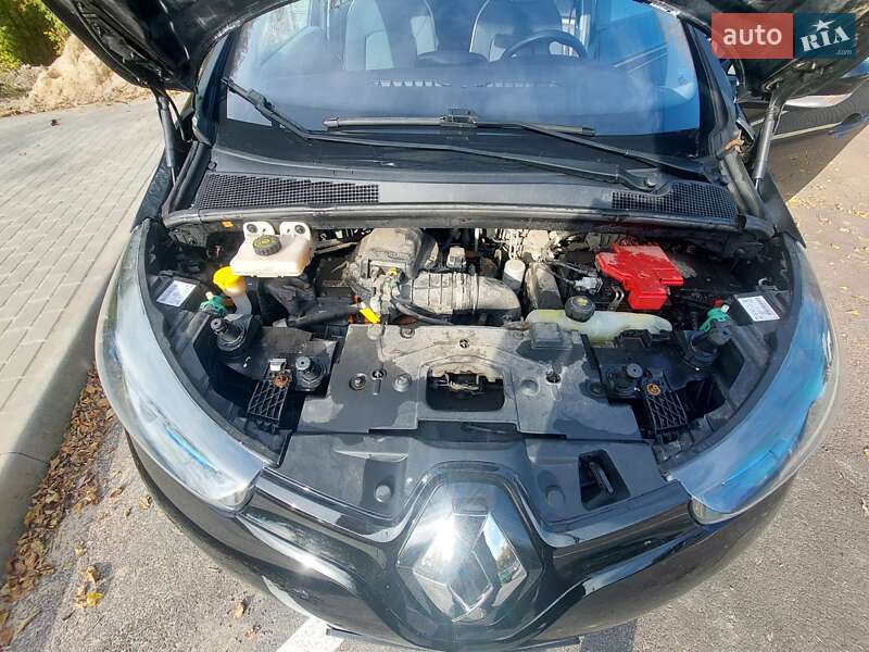 Хэтчбек Renault Zoe 2015 в Житомире
