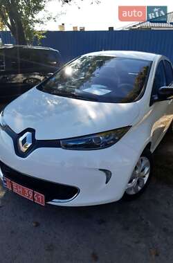 Хэтчбек Renault Zoe 2014 в 