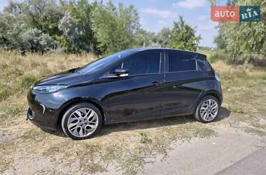 Хэтчбек Renault Zoe 2014 в 