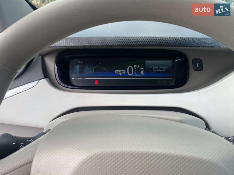 Хэтчбек Renault Zoe 2015 в Костополе
